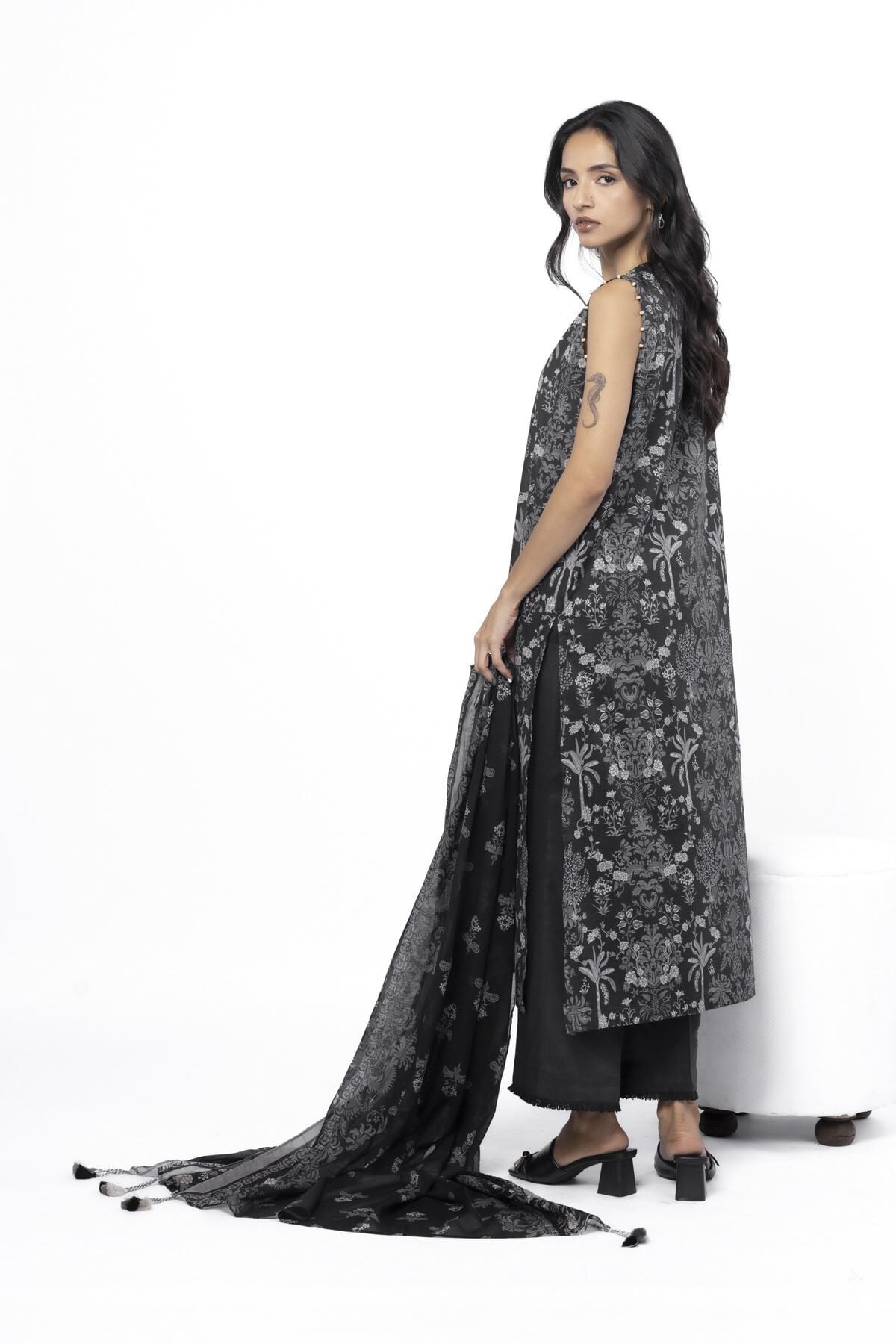 KHADDI - Fabrics 3 Piece